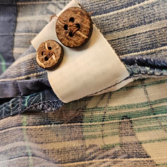 Men's 100% Silk Shirt, Relax Fit, Size Medium - Picture 5 of 9